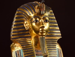 Paroh Tut-ankh-amun gold mask